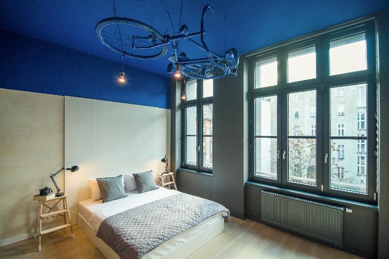 Bike Up Aparthotel Вроцлав Екстериор снимка