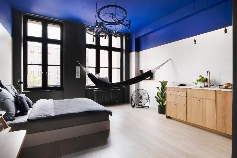 Bike Up Aparthotel Вроцлав Екстериор снимка