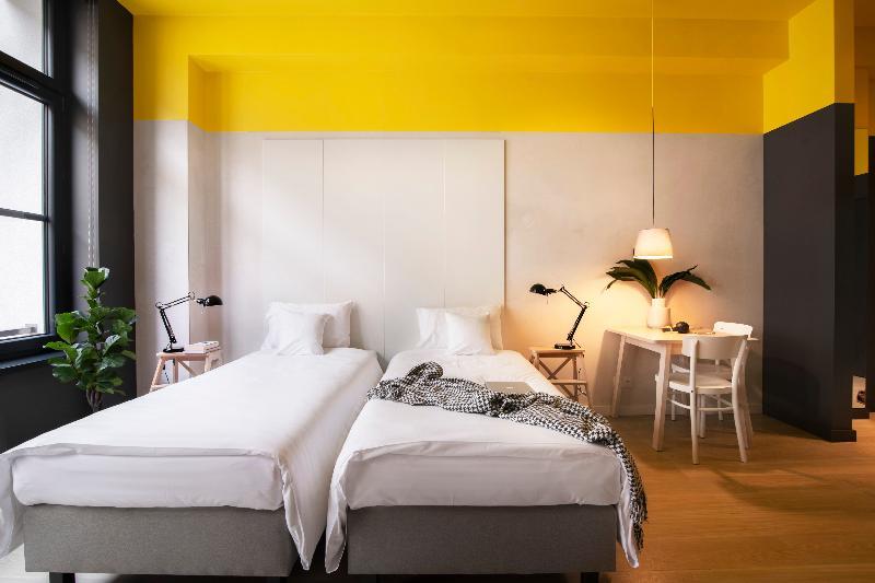Bike Up Aparthotel Вроцлав Екстериор снимка