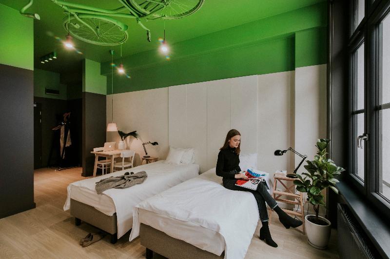 Bike Up Aparthotel Вроцлав Екстериор снимка